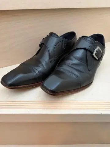 캐서린 햄넷 스트레이트 팁 몽크 스트랩