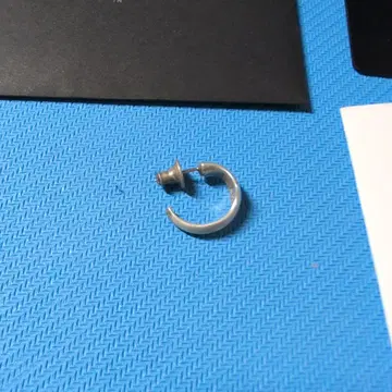 LONE ONES 실버 한쪽 귀용 귀걸이