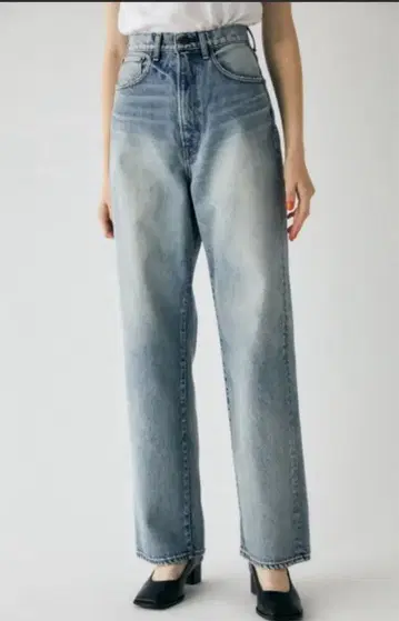 moussy HW DAMAGE LOOSE STRAIGHT 사이즈 23