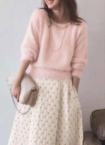 JUSGLITTY 화이트 니트 스웨터 사이즈 2