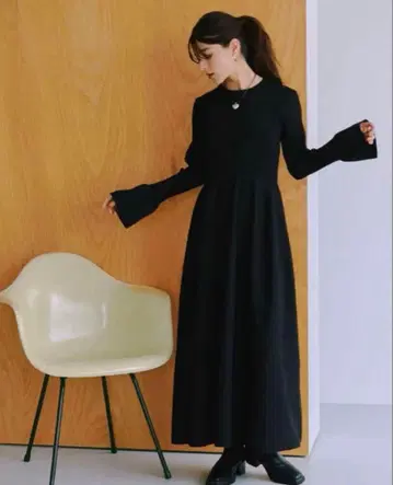 titivate 소매 플레어 리브 디자인 니트 원피스