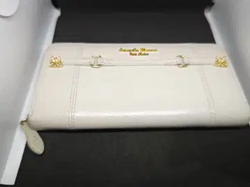 SamanthaThavasa 장지갑