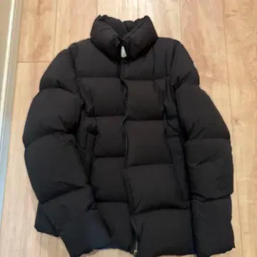 PYRENEX 블랙 다운 자켓 케네스