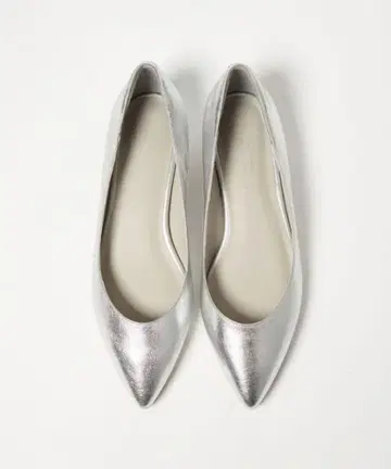 그린 레이블 릴랙싱 포인티드 플랫슈즈