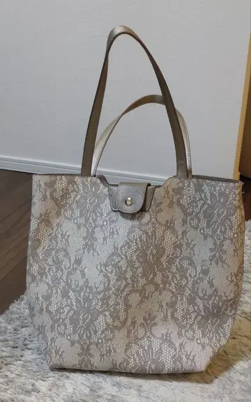 핸드백 레이스풍 리버서블 가죽 소재