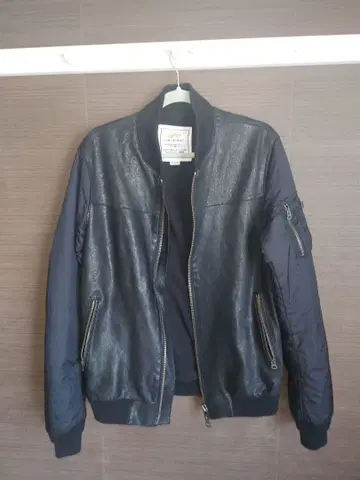 ALPHA INDUSTRIES MA-1 가죽 자켓 블랙 XL