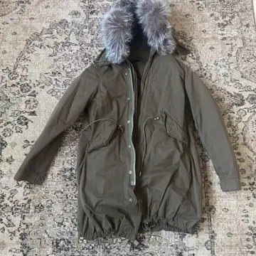 퍼 달린 올리브 모즈 코트