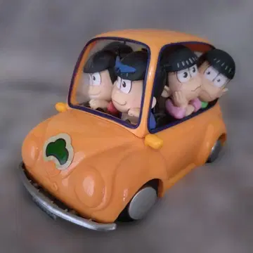 오소마츠 6쌍둥이 고차 컬렉션 AKATSUCAR 자동차 피규어