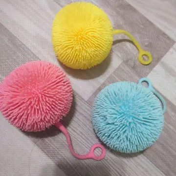 노랑, 파랑, 핑크 요요입니다.