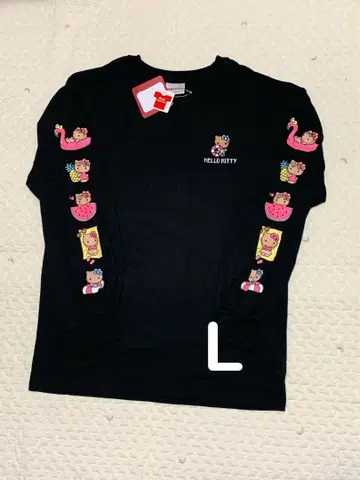 [미사용 새상품 택 포함] 아베일 일광화상 키티 긴팔 T셔츠 블랙 L