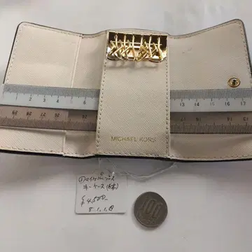 MICHAEL KORS 화이트 키케이스