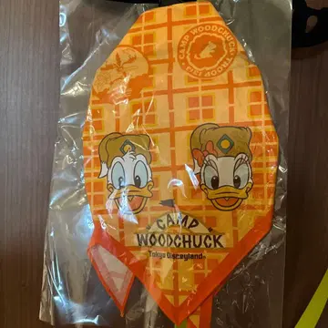 캠핑 우드 척 반다나 도날드 데이지