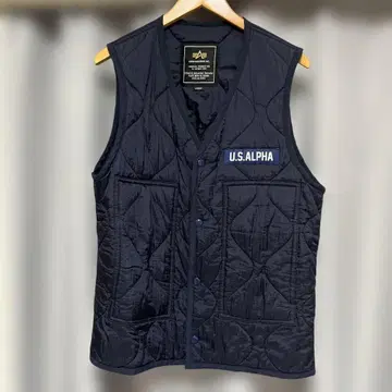 알파 인더스트리즈 밀리터리 베스트