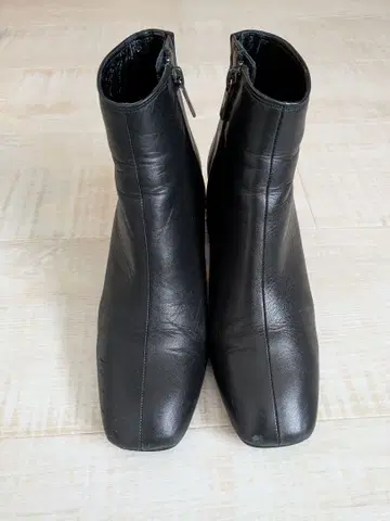 블랙 가죽 부츠 6cm 힐