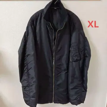 유니클로 MA-1풍 하프 자켓 블랙