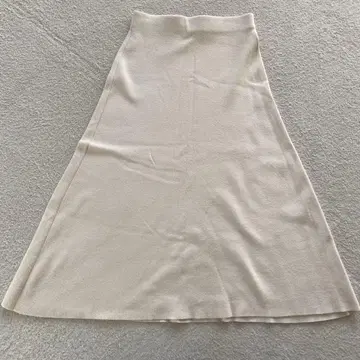 [ 2021년 모델 ] 스픽 앤 스팬 플레어 스커트 캐시미어 혼방