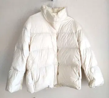 새상품급 유니클로 L 파우더 소프트 다운 자켓 화이트