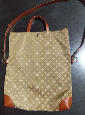 russet 베이지 숄더백