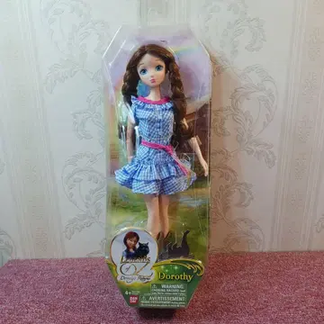 오즈의 마법사, 도로시 인형