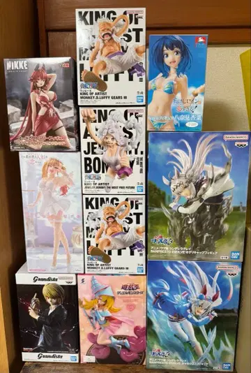 최신 미개봉 피규어 10개