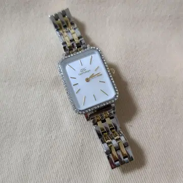 다니엘 웰링턴 여성용 손목시계