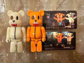 베어브릭 화이트 오렌지 BUSTERS ANIMAL 뒷면 세트