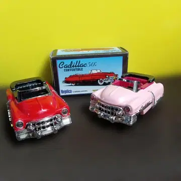 Cadillac 504 컨버터블 50주년 기념