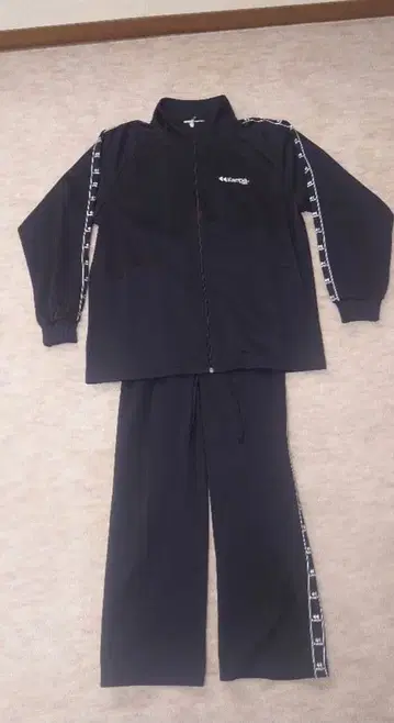 상하의 맨투맨 1