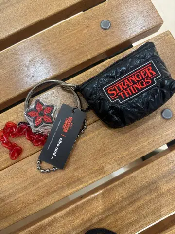 미사용 새상품 기묘한 이야기 키링