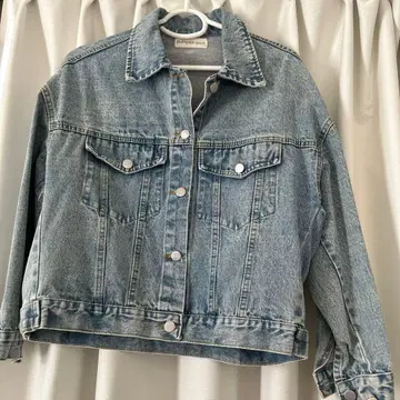 백 프린트 라이트 블루 데님 자켓