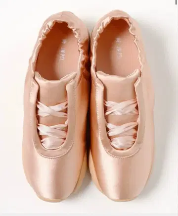 미사용 jwpei 발레리나 스니커즈 핑크 38