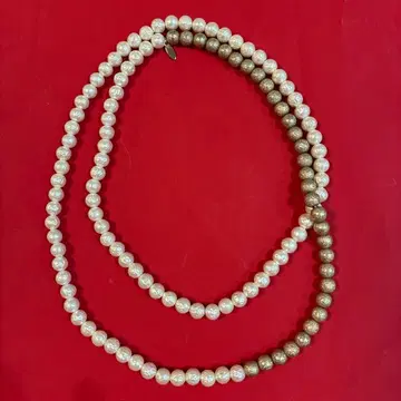 코튼 펄 목걸이 화이트 & 골드 컬러