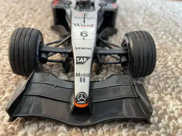 F1 맥라렌 mp4-20 1/18 라이코넨