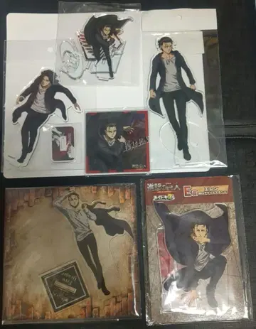 진격의 거인 아크릴 스탠드 엘렌 예거