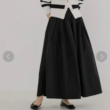 새상품급*URBAN RESEARCH 메모리 타프타 볼륨 스커트