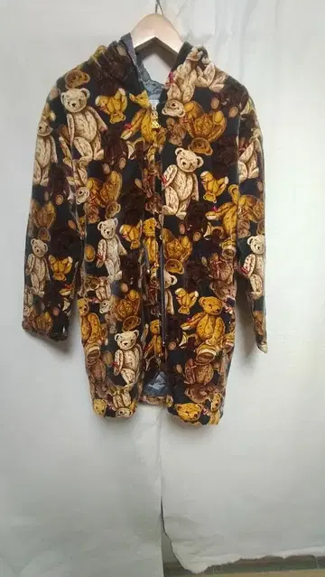 화이트 이탈리아 테디베어 후드 부착 안감 퀼팅 코튼 코트 새상품 M