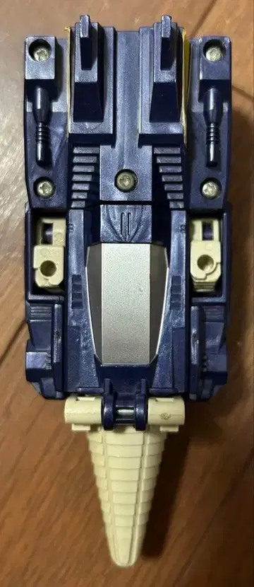 트랜스포머 브레스트포스 드릴혼 라이오카이저