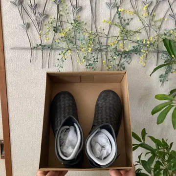 다크 그레이 뜨개질 디자인 어그 부츠