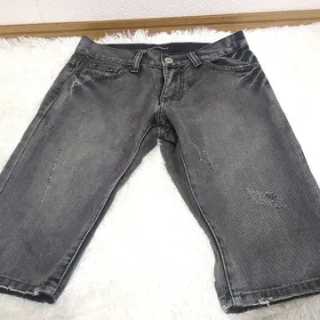 D&G 데미지 가공 숏팬츠 메탈 플레이트 블랙 계열