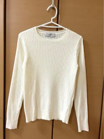 어반 리서치 스웨터 리브 니트 화이트