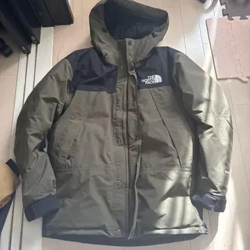 THE NORTH FACE 마운틴 다운 파카 올리브 그린