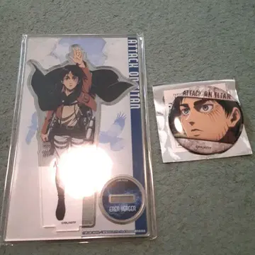 진격의 거인 엘렌 예거 아크릴 스탠드와 캔뱃지