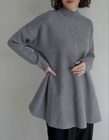 리디 텐트라인 니트탑 그레이