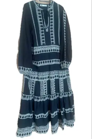 ZARA 블랙 자수 롱 맥시 길이 원피스