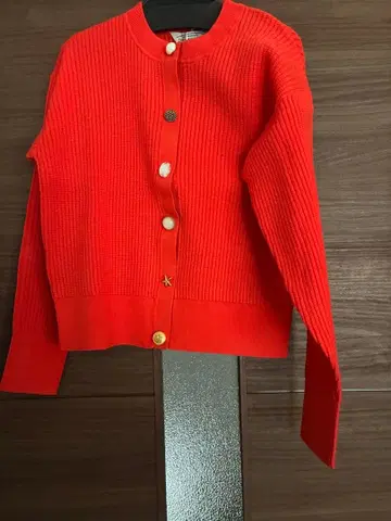 택 포함 미사용 새상품 반값 이하! 오렌지 리브 긴팔 가디건