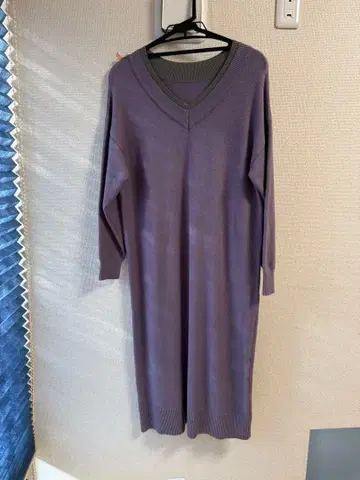 KBF 퍼플 V넥 롱 니트 원피스