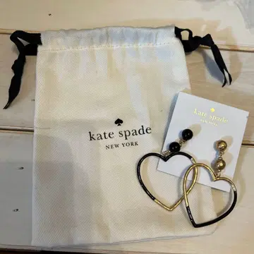 [미사용 새상품] 케이트 스페이드 하트 모양 귀걸이 골드/블랙