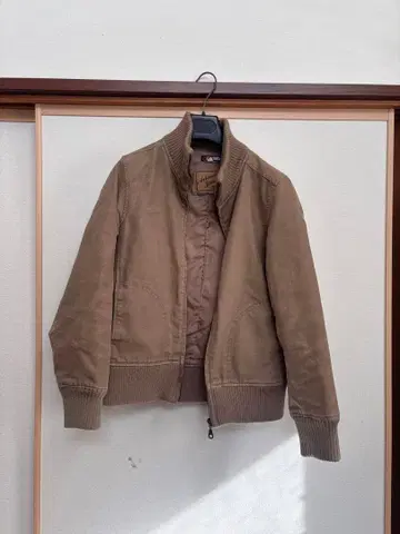 베이지 점퍼 블루종