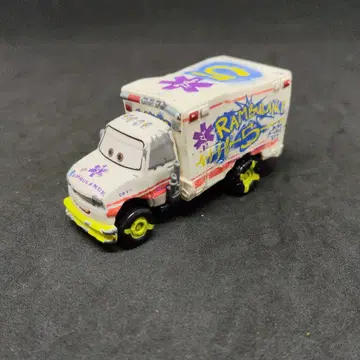 토미카 카즈 닥터 데미지