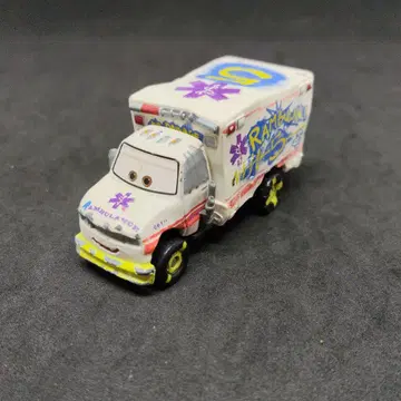 토미카 카즈 닥터 데미지